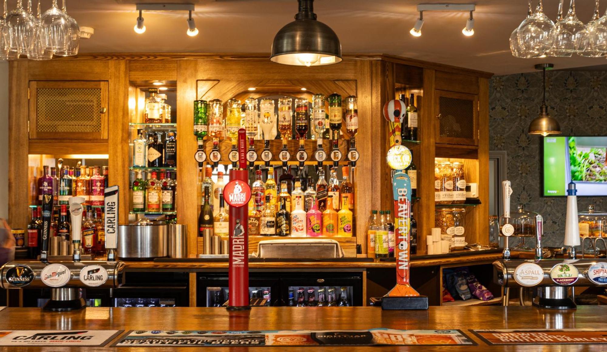 ברידג'נורת' Woodberry Inn מראה חיצוני תמונה