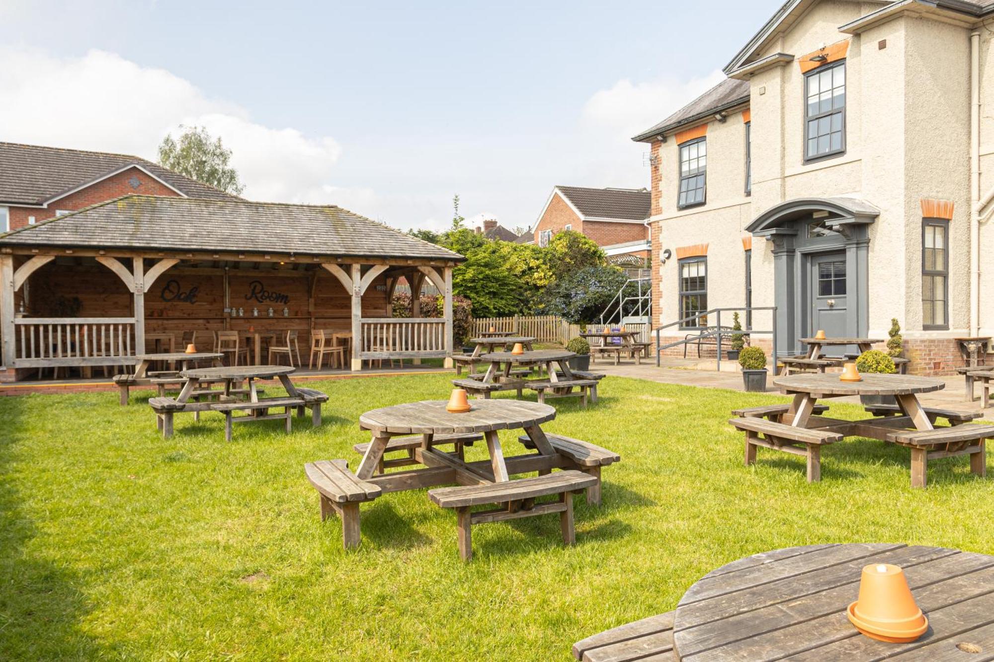 ברידג'נורת' Woodberry Inn מראה חיצוני תמונה